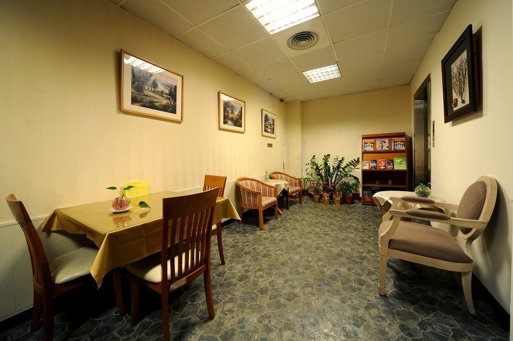 Wonstar Hotel - Songshan ไทเป ภายนอก รูปภาพ